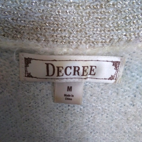 Decree fuzzy short sleeves sweater. - Picture 3 of 3